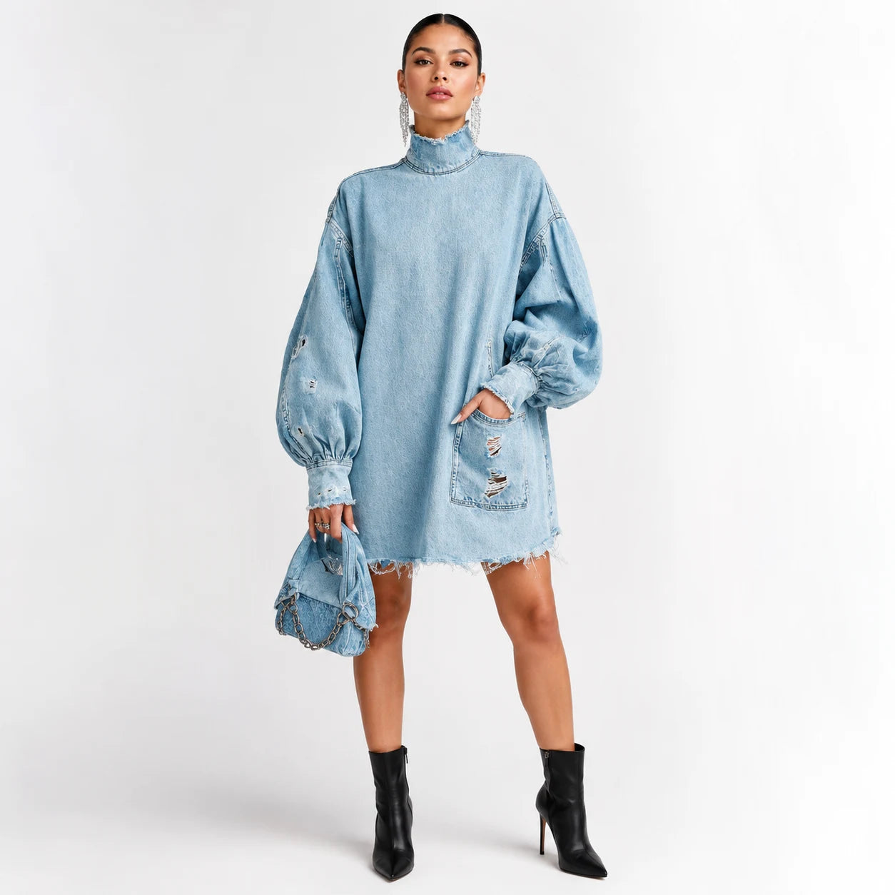 Vestido Denim Oversize de Cuello Alto